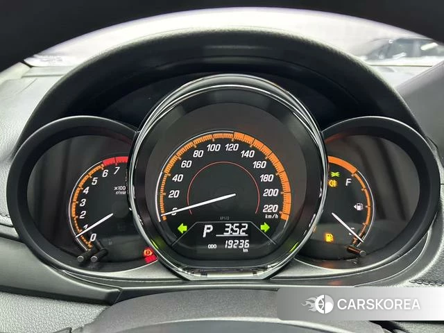 Toyota YARIS L Zhixuan 2022 Белый из Китая, фото 2
