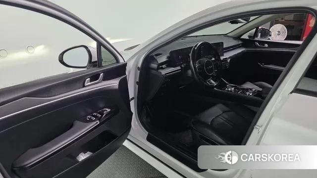 Kia The New K5 3rd generation 2024 Белый из Кореи, фото 2