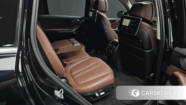 BMW X7 (G07) 2021 Черный из Кореи, фото 2