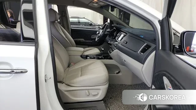 Kia The New Carnival 2020 Белый из Кореи, фото 2