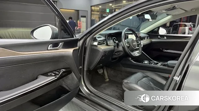 Kia K5 3rd generation 2021 Серый из Кореи, фото 2