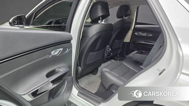 Genesis GV70 2021 Белый из Кореи, фото 2