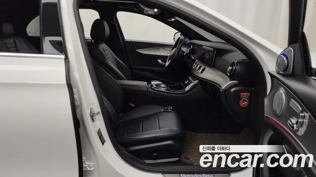 Mercedes-Benz E-Class W213 2018 Белый из Кореи, фото 2