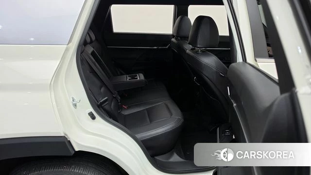 Ssangyong Torres 2022 Жемчужный цвет из Кореи, фото 2