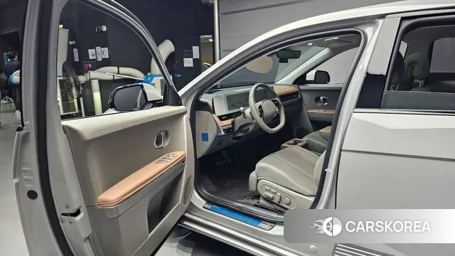 Hyundai Ionic 5 2021 Серебристо-серый из Кореи, фото 2