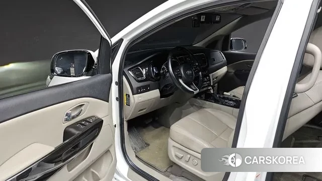 Kia The New Carnival 2018 Белый из Кореи, фото 2