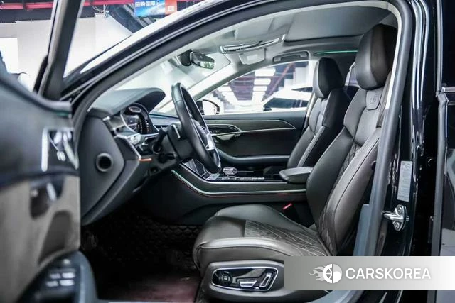Audi A8 2022 Черный из Китая, фото 2
