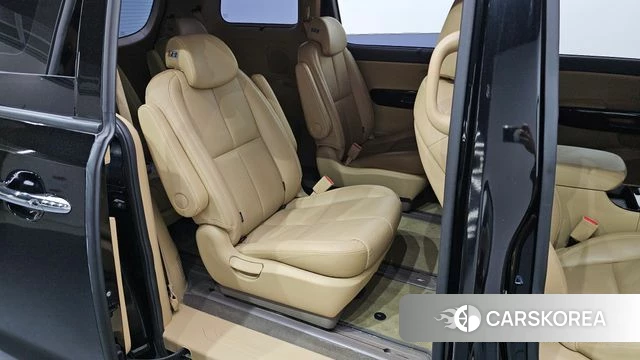 Kia The New Carnival 2018 Черный из Кореи, фото 2