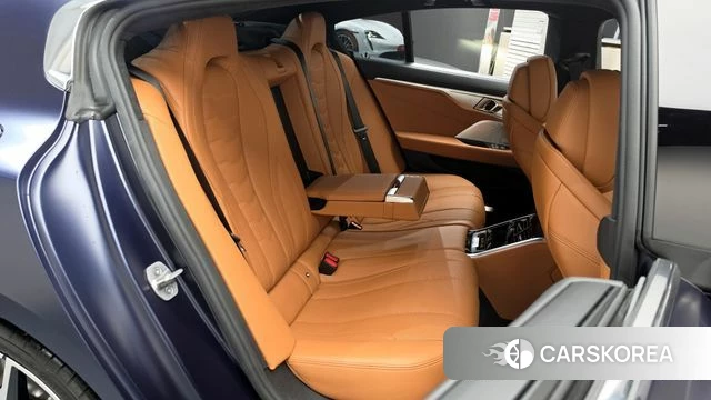BMW 8 Series (G15) 2022 Синий из Кореи, фото 2