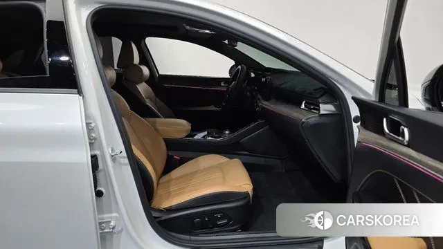 Kia K5 3rd generation 2023 Белый из Кореи, фото 2