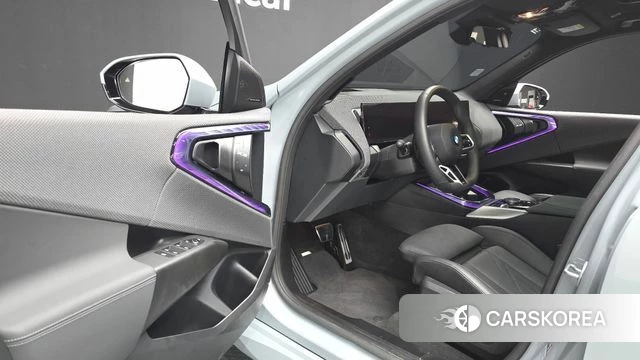 BMW X3 (G45) 2025 Серебристо-серый из Кореи, фото 2