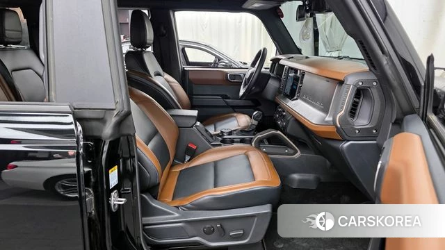 Ford Bronco 6th Generation 2024 Черный из Кореи, фото 2