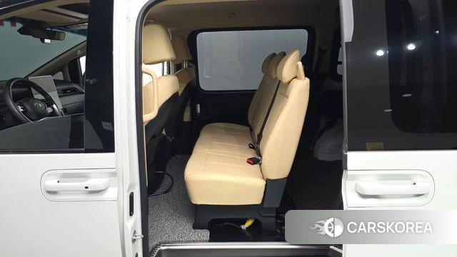 Hyundai Staria 2024 Белый из Кореи, фото 2