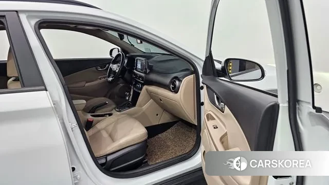 Hyundai Kona 2018 Белый из Кореи, фото 2