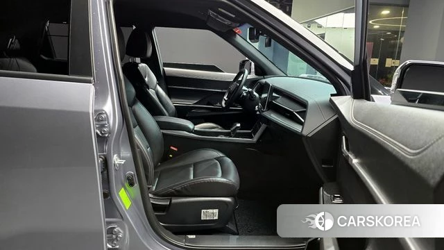 Ssangyong Torres 2022 Серебристо-серый из Кореи, фото 2