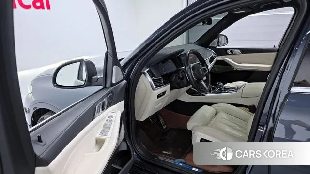 BMW X7 (G07) 2021 Серый из Кореи, фото 2