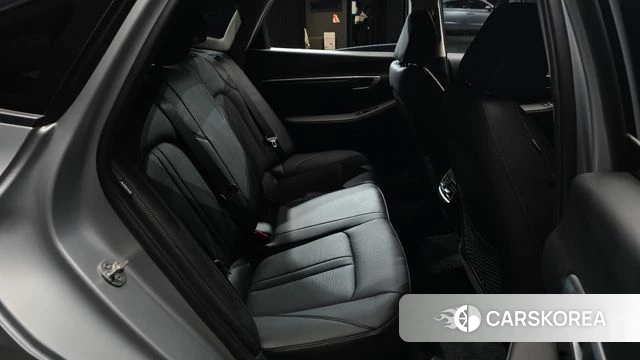Hyundai Sonata D Edge (DN8) 2024 Серебряный из Кореи, фото 2