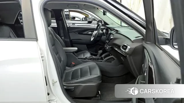 Chevrolet (GM Daewoo) Trailblazer 2021 Белый из Кореи, фото 2