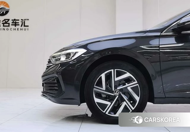 Volkswagen Sagitar 2023 Темно-серый из Китая, фото 2