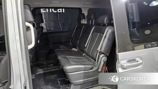 Hyundai Staria 2021 Серебряный из Кореи, фото 2