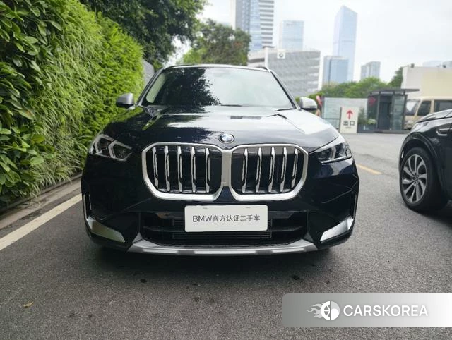BMW X1 2024 Черный из Китая, фото 2