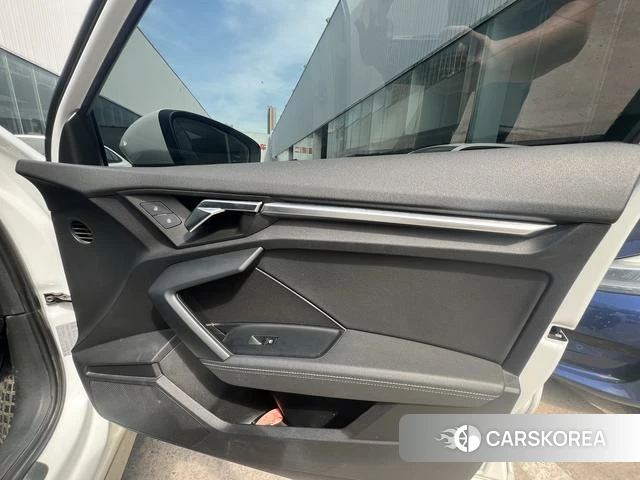 Audi A3 2021 Белый из Китая, фото 2