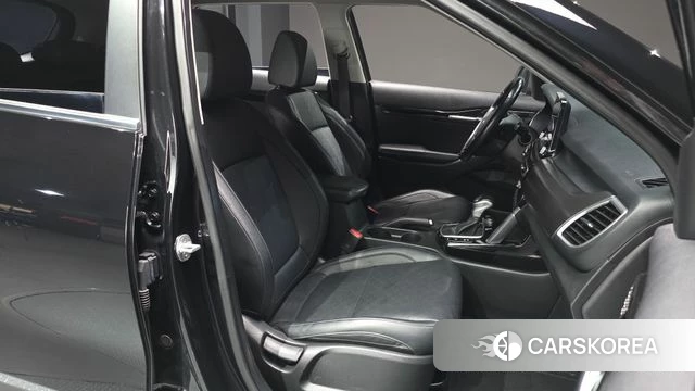 Kia Seltos 2020 Черный из Кореи, фото 2