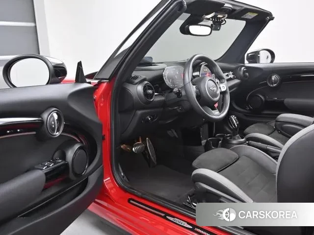 Mini Cooper S Convertible 2022 Красный из Кореи, фото 2