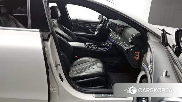 Mercedes-Benz CLS-Class C257 2019 Белый из Кореи, фото 2