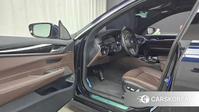 BMW 6 Series GT (G32) 2022 Черный из Кореи, фото 2