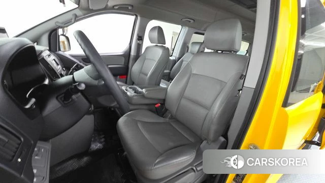 Hyundai The New Grand Starex 2019 Желтый из Кореи, фото 2