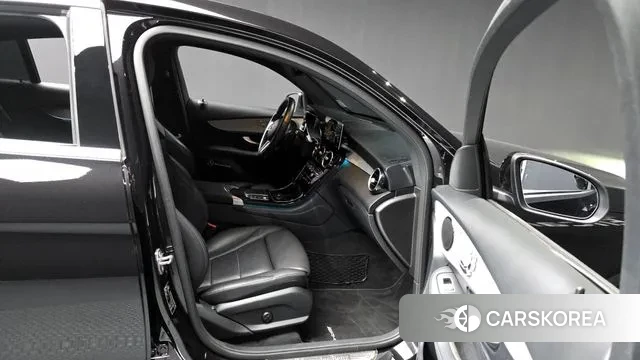 Mercedes-Benz GLC-Class X253 2020 Черный из Кореи, фото 2