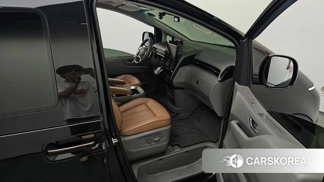 Hyundai Staria 2021 Черный из Кореи, фото 2