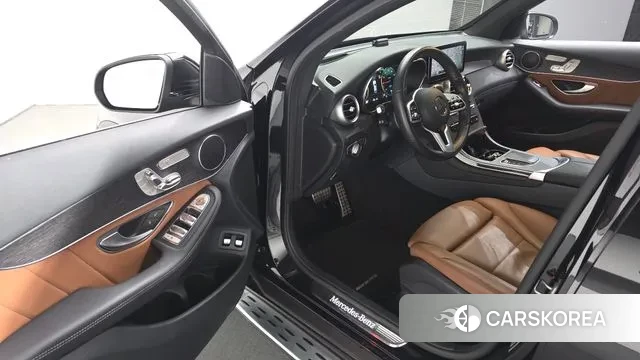 Mercedes-Benz GLC-Class X253 2021 Черный из Кореи, фото 2
