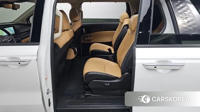 Kia Carnival 4th generation 2023 Белый из Кореи, фото 2