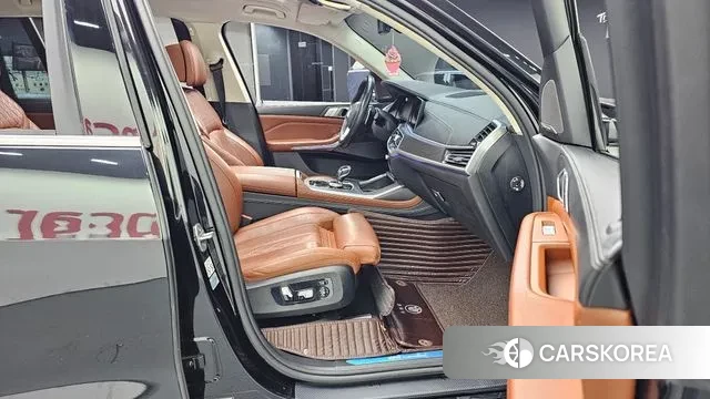 BMW X7 (G07) 2020 Черный из Кореи, фото 2