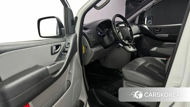 Hyundai The New Grand Starex 2019 Белый из Кореи, фото 2