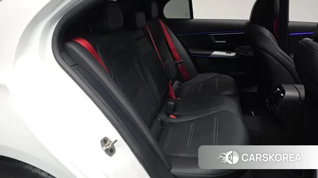 Mercedes-Benz E-Class W214 2025 Белый из Кореи, фото 2