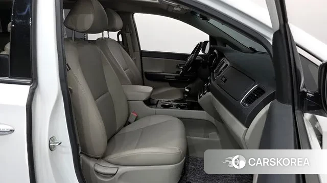 Kia The New Carnival 2019 Белый из Кореи, фото 2
