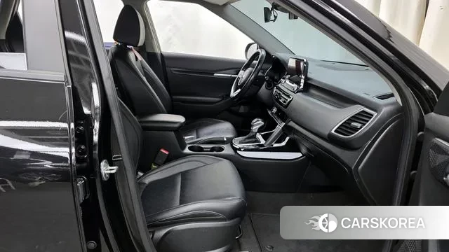 Kia Seltos 2020 Черный из Кореи, фото 2