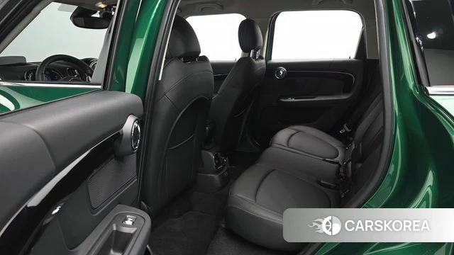 Mini Cooper Countryman 2023 Зеленый из Кореи, фото 2