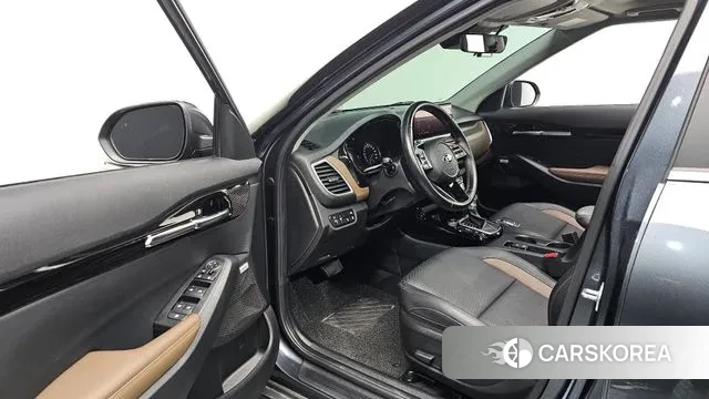 Kia Seltos 2020 Серый из Кореи, фото 2