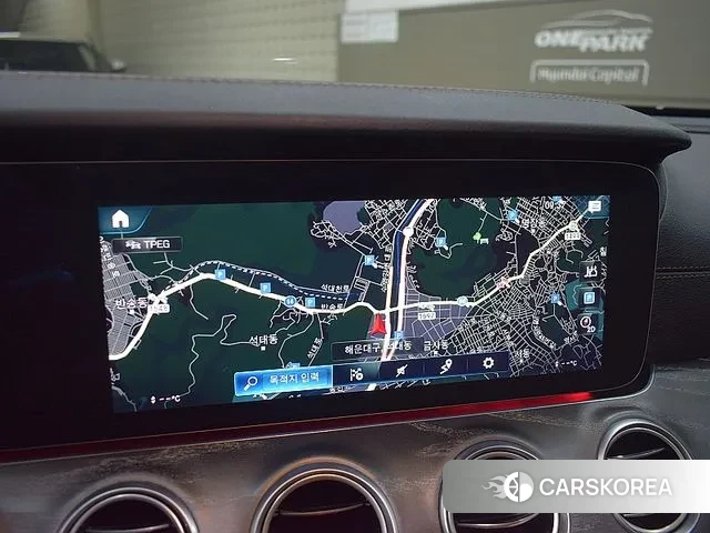 Mercedes-Benz E-Class W213 2022 Серебряный из Кореи, фото 2