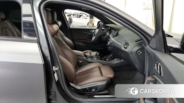 BMW 1 Series (F40) 2021 Серый из Кореи, фото 2