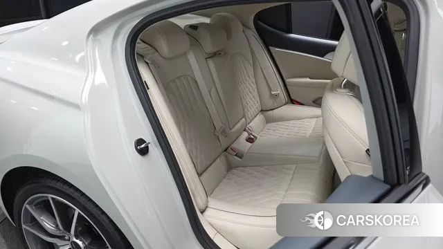 Genesis The New G70 2025 Серебристо-серый из Кореи, фото 2