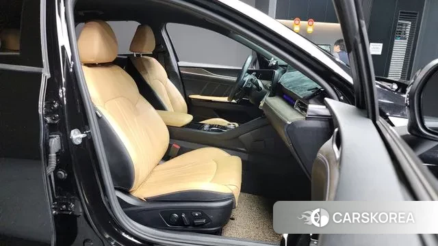 Kia K5 3rd generation 2021 Черный из Кореи, фото 2