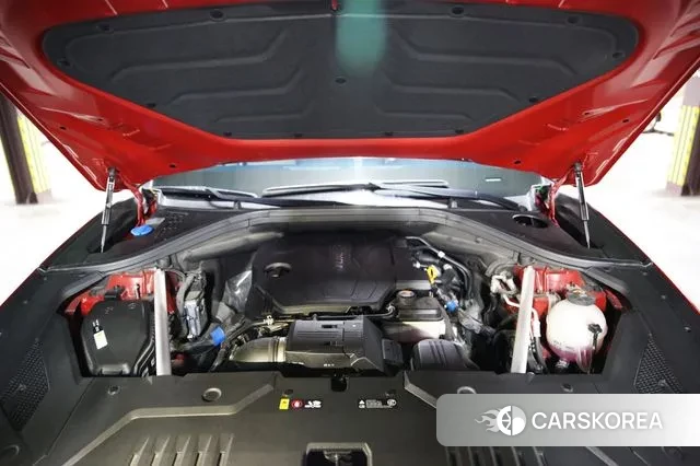 Genesis GV70 2023 Красный из Кореи, фото 2