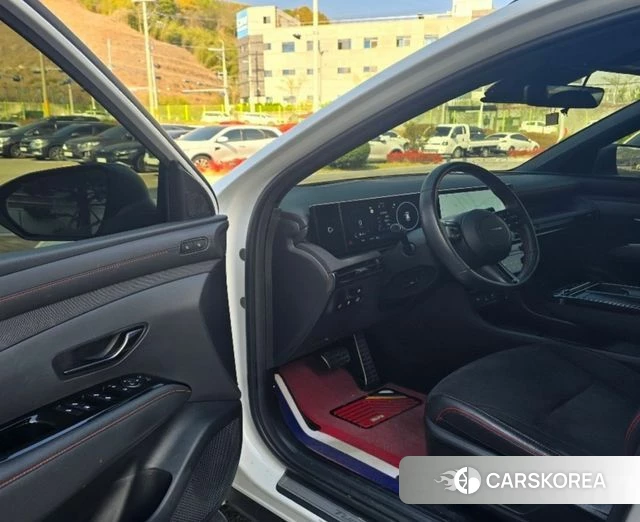 Hyundai The New Tucson Hybrid (NX4) 2024 Белый из Кореи, фото 2
