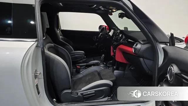 Mini Cooper S 2020 Серебряный из Кореи, фото 2