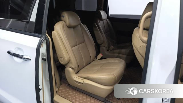 Kia The New Carnival 2018 Белый из Кореи, фото 2